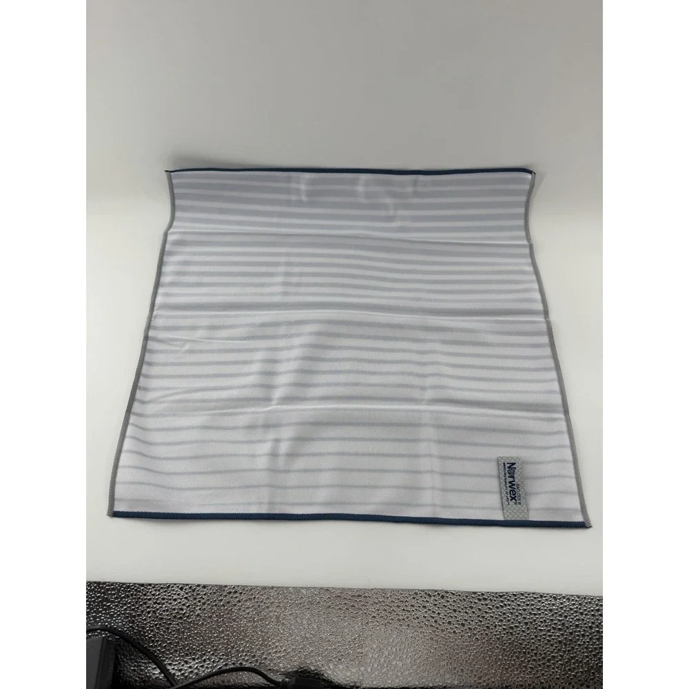 NEW Norwex Window Cloth Cleaning Microfiber with BacLock Blue White Stripes